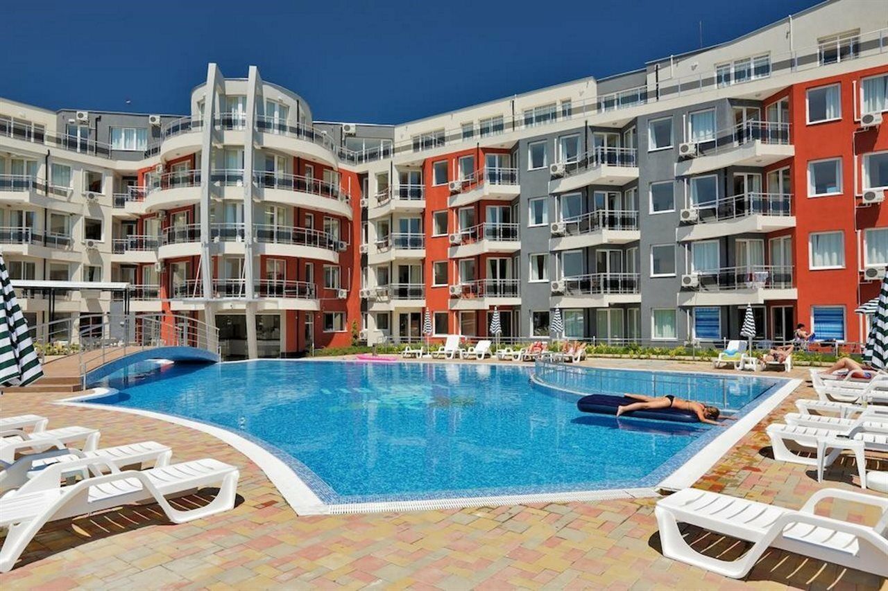 Emberli Aparthotel Лозенец Экстерьер фото
