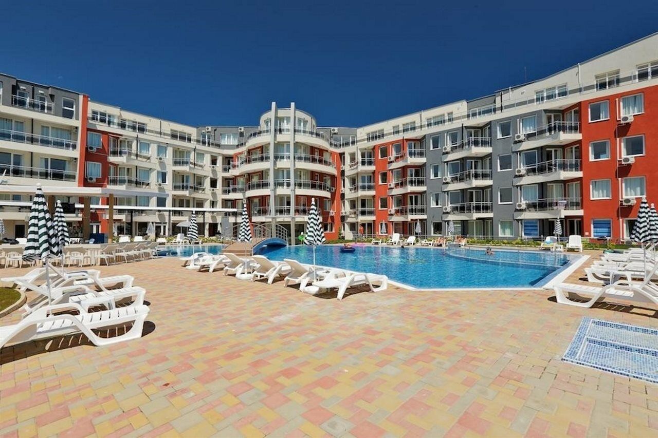 Emberli Aparthotel Лозенец Экстерьер фото