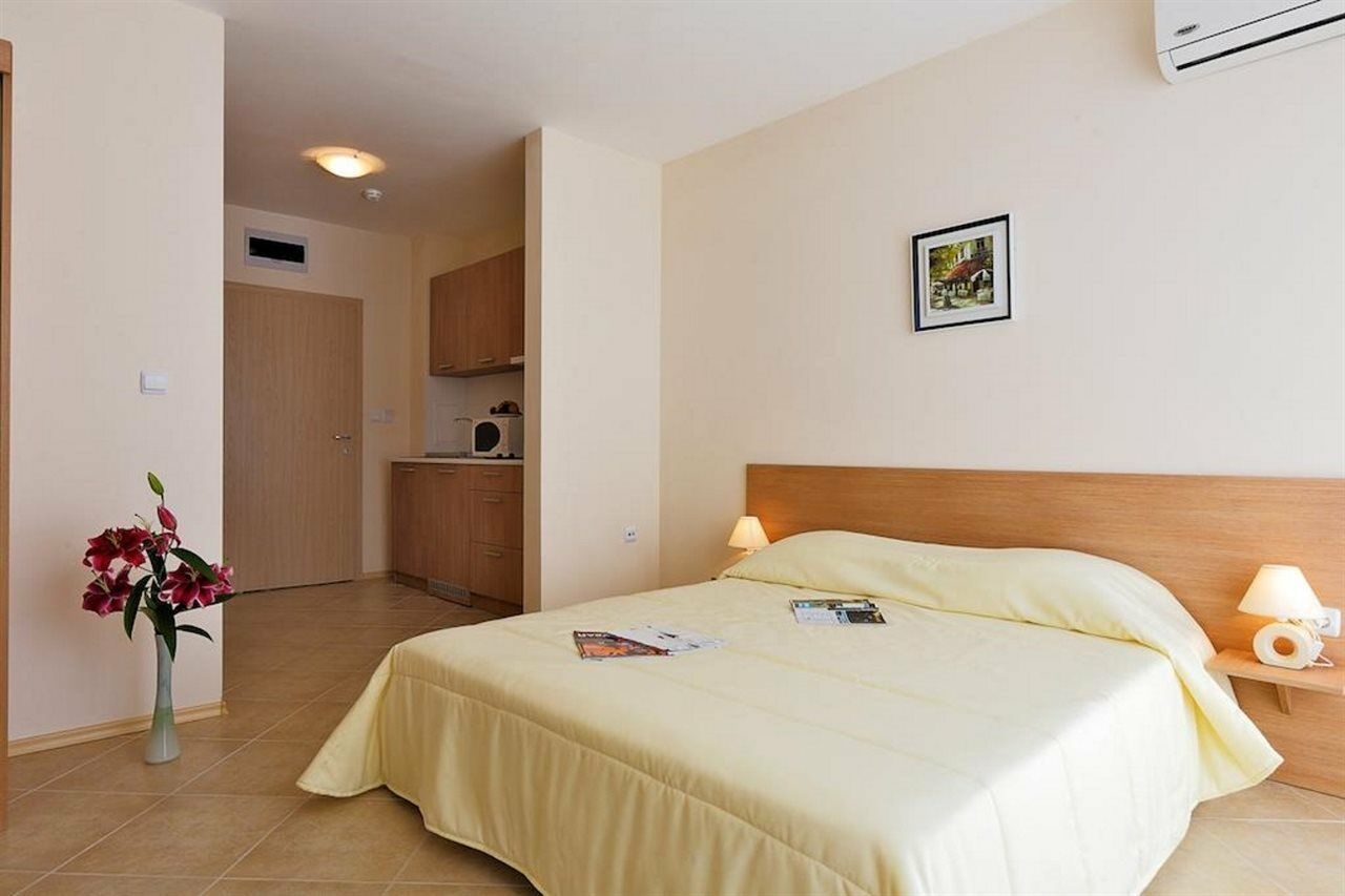 Emberli Aparthotel Лозенец Экстерьер фото