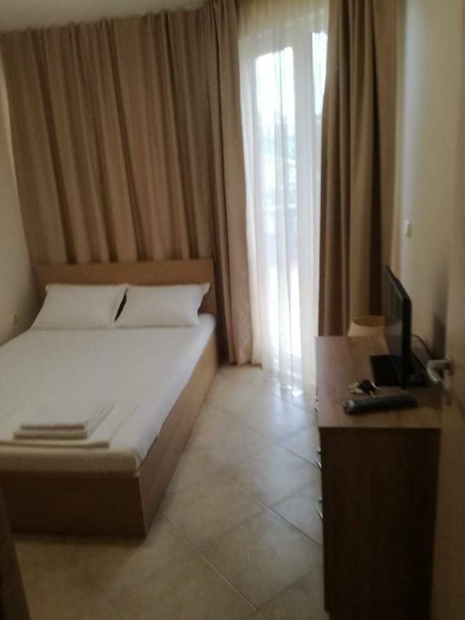 Emberli Aparthotel Лозенец Экстерьер фото