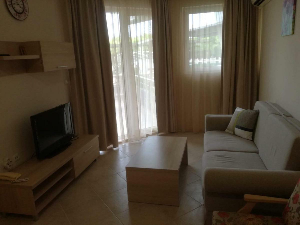 Emberli Aparthotel Лозенец Экстерьер фото